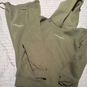 Kids Sonnetti London sweatsuit, NWT